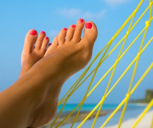 beach-feet